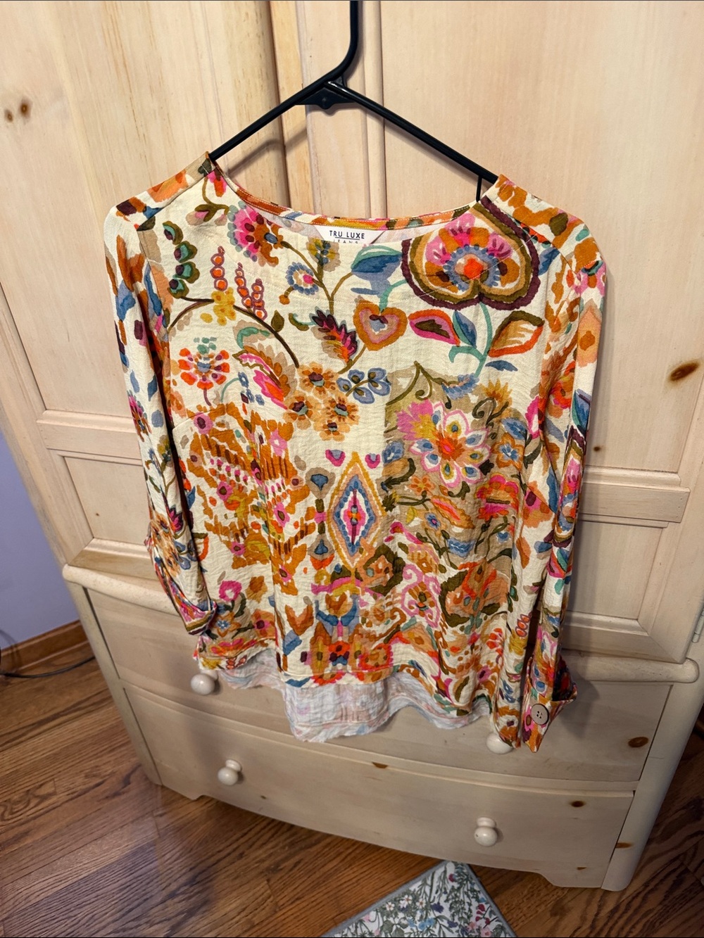 Tru Luxe Jeans Cream Multicolor Floral Boho Long-Sleeve Blouse